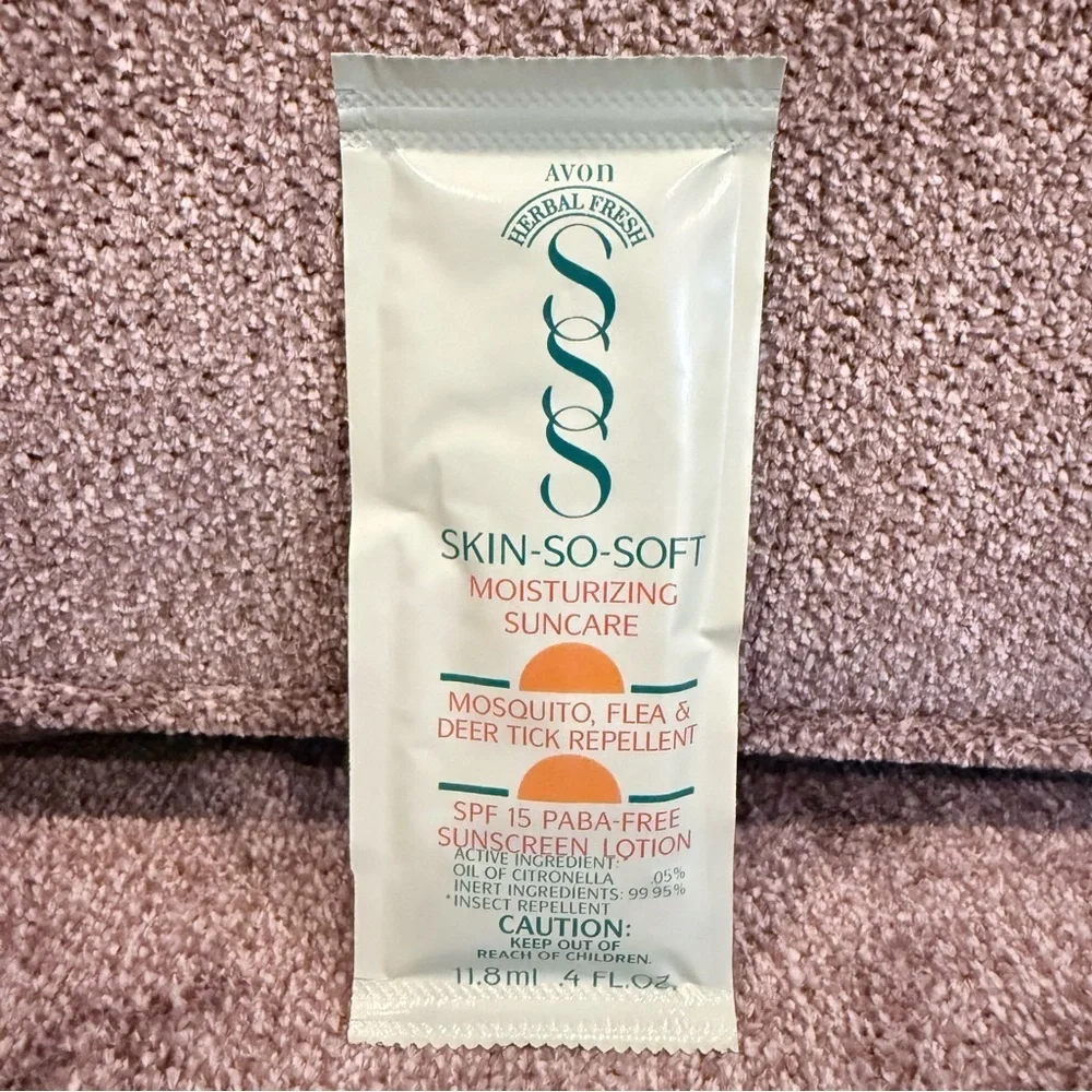 NOS Avon Skin-So-Soft Herbal Fresh sun care/repellant 10 sample pack